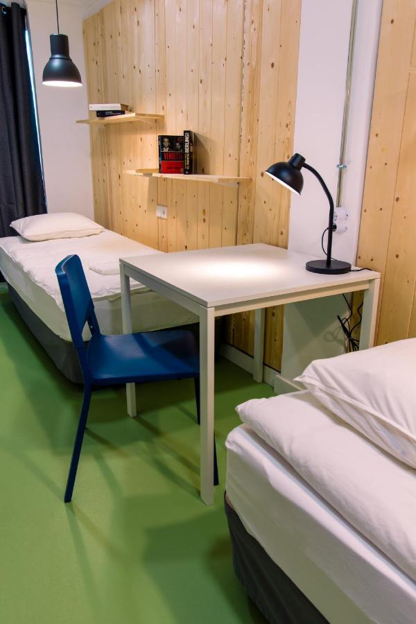 Koala Hostel Аликанте Екстериор снимка