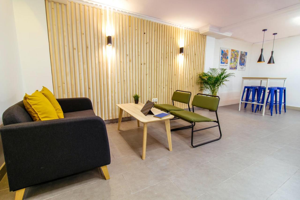 Koala Hostel Аликанте Екстериор снимка
