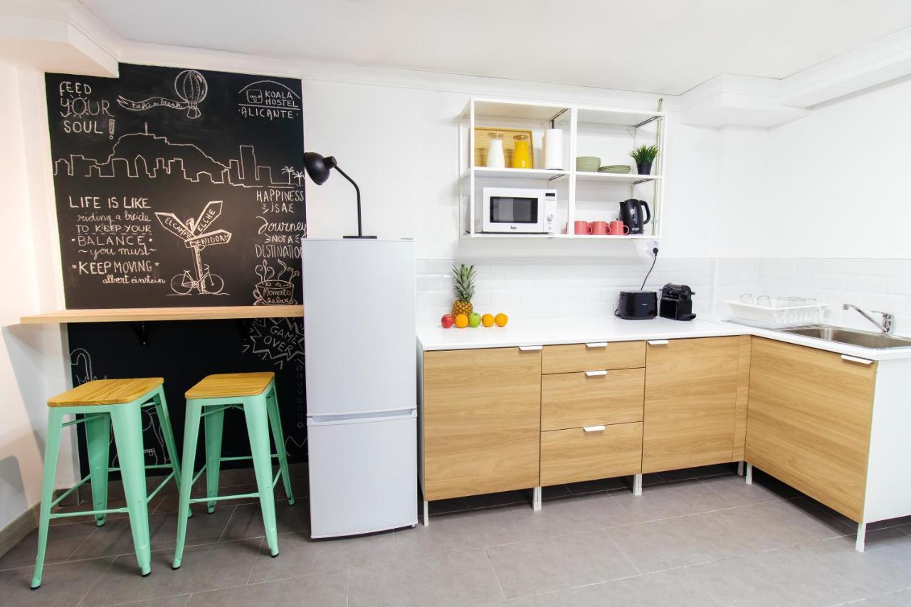 Koala Hostel Аликанте Екстериор снимка